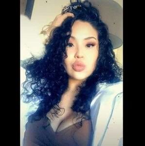 Meet your Posher, Alexandria